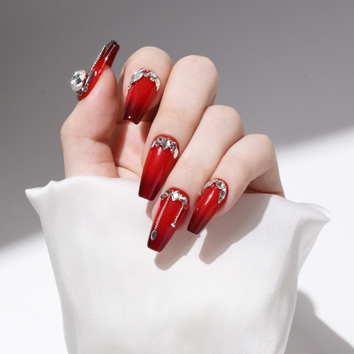 Glamorous Red Nail 3D Crystal Festoon