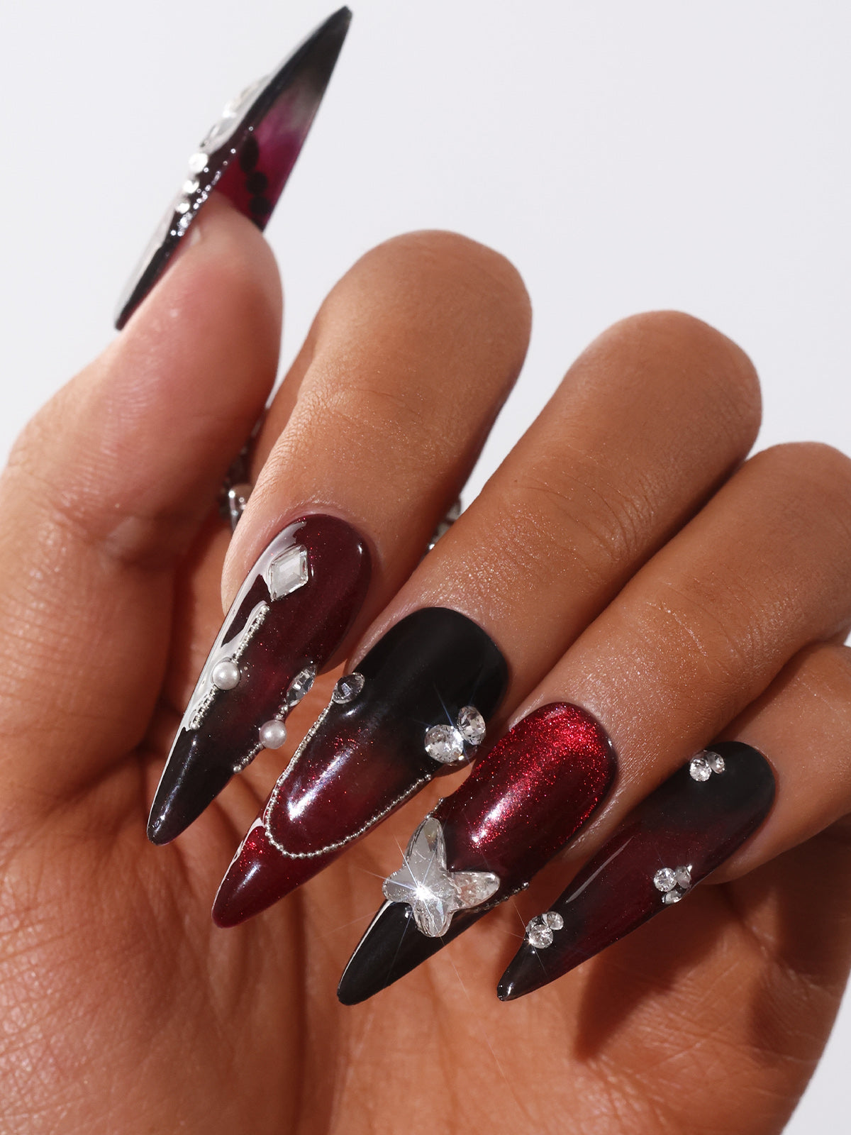 Luxury Long-Length Stiletto-Shaped Red And Black Change Cat Eye Swarovski Crystals Decorative Handmade Nail Art Set