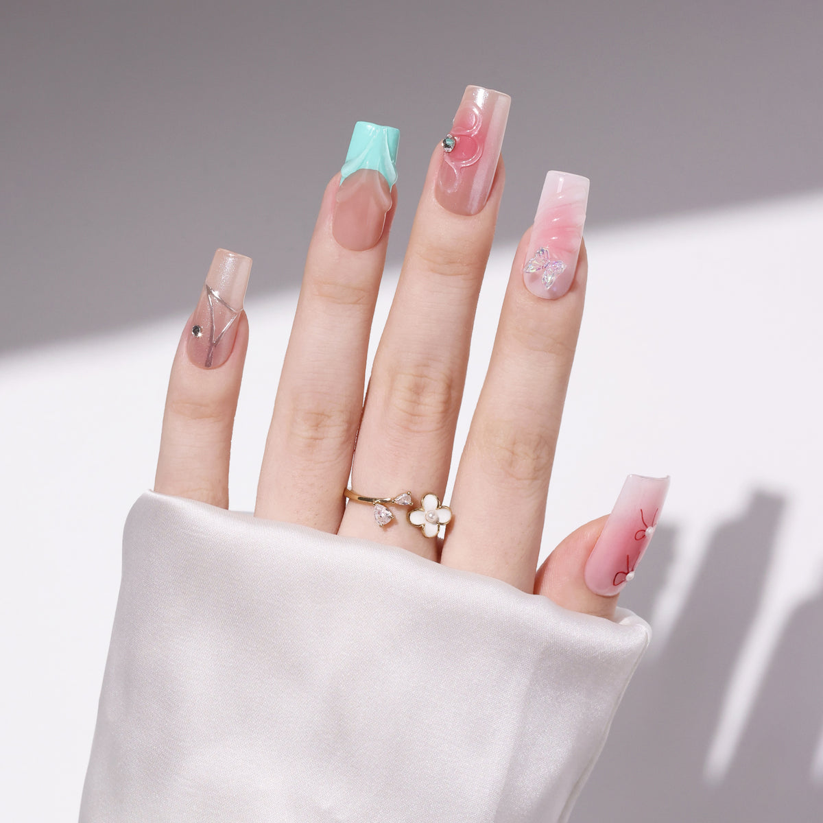 Acrylic Short Nails with 3D Pearl Magic